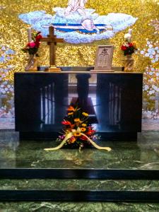 Flowers-Florence-2016-Veterans-Day-2 r2  